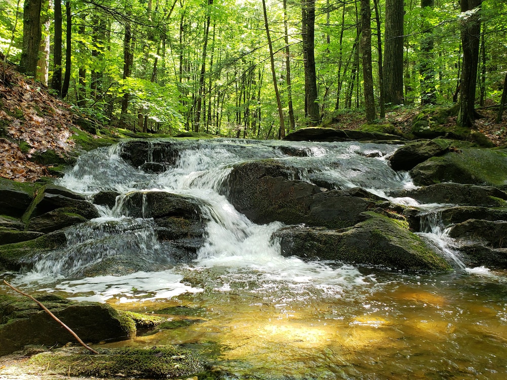 1810 Brook Side Mill/House / Enjoy a Winter Getaway in Western MA