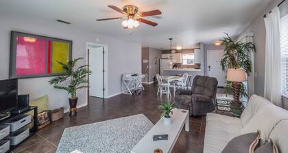 Campos Drive 1736 by White Pelican VR