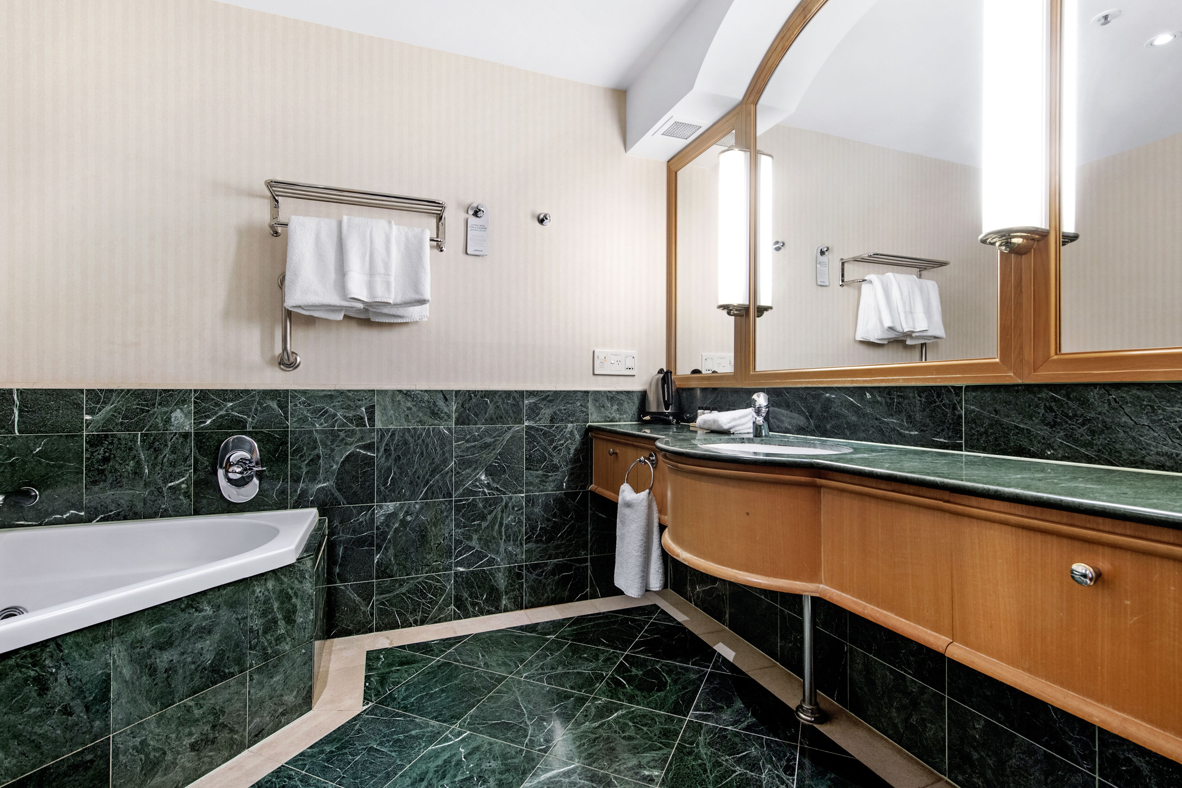 Gold Tower Private 17th Level Suite with Ocean Views