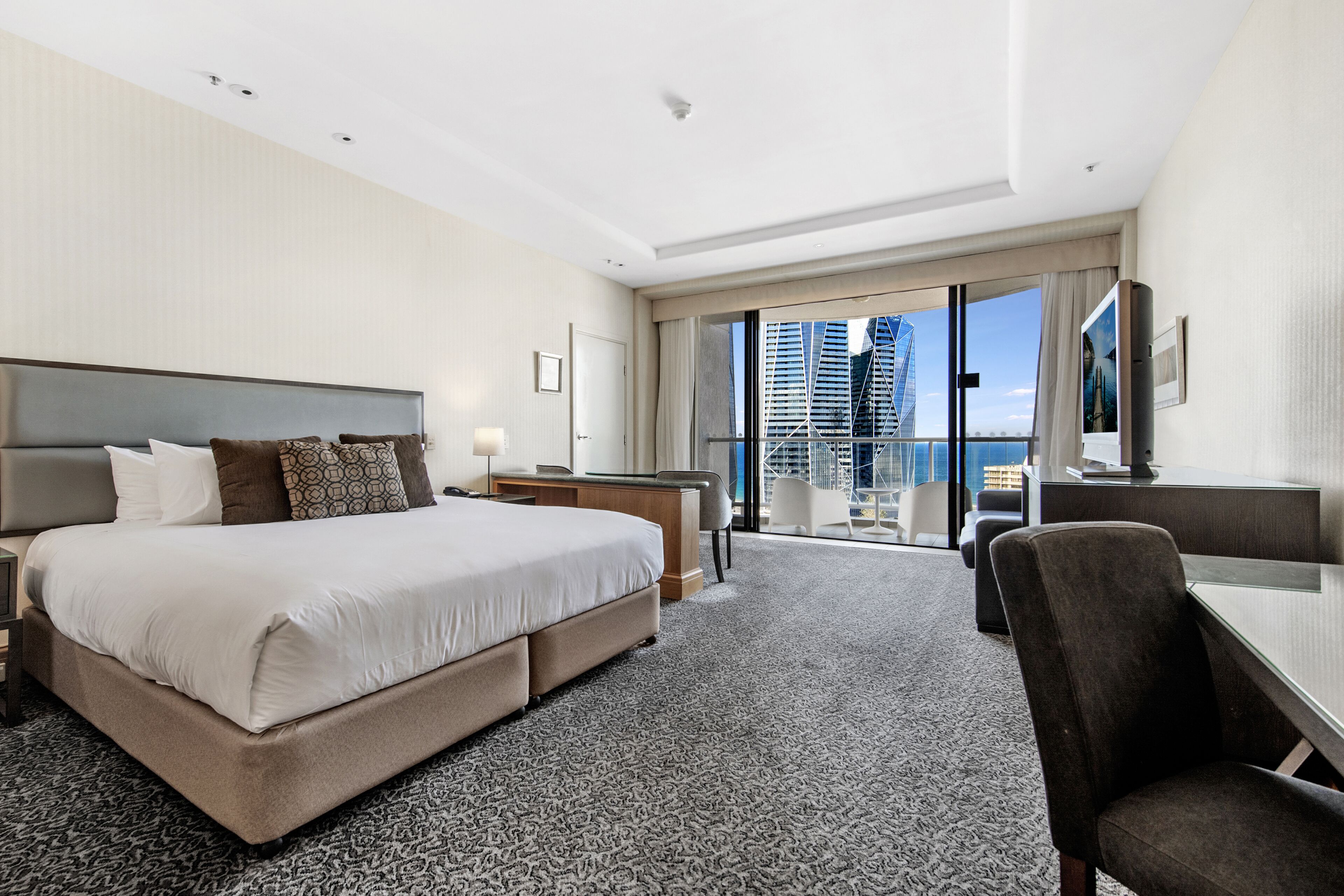 Gold Tower Private 17th Level Suite with Ocean Views