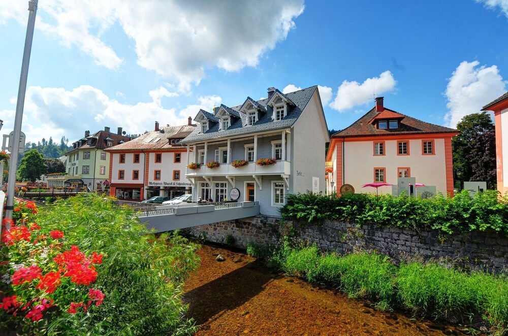 Annes Haus Gemutliche Ferienwohnung Mit Balkon In St Blasien Hotel Rates Reviews On Orbitz