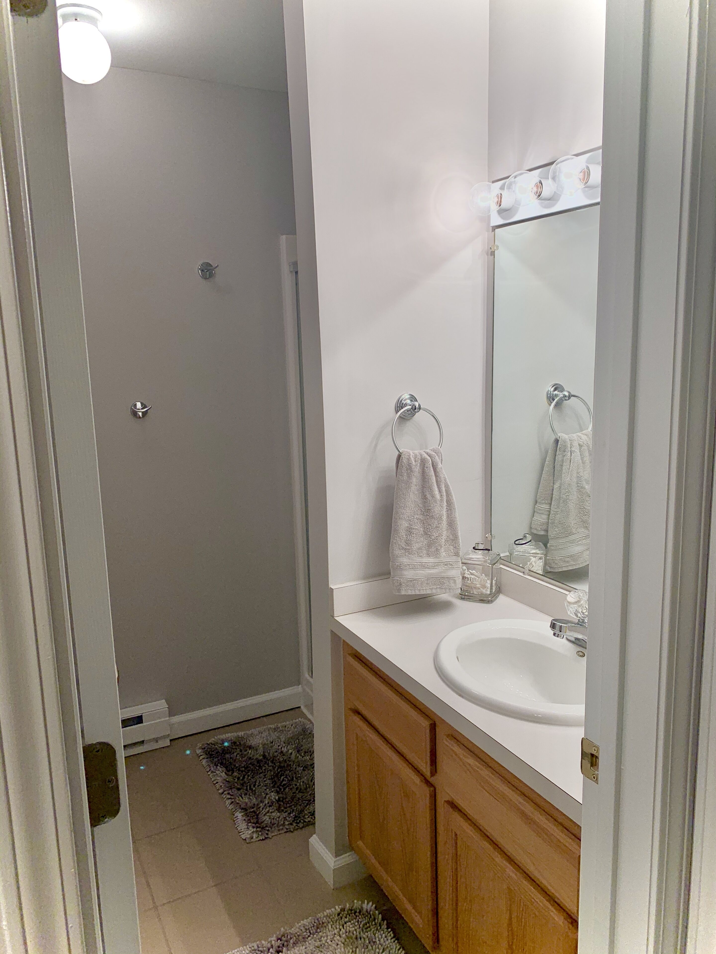 Lavish, Trailside Condominium at Hunter Mountain in Kingston, United States