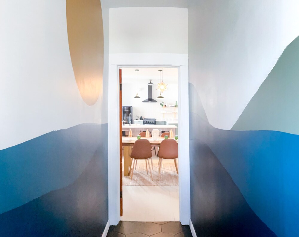 Bay View Beau Near 3rd Ward, Summerfest, Fiserv Milwaukee Vrbo