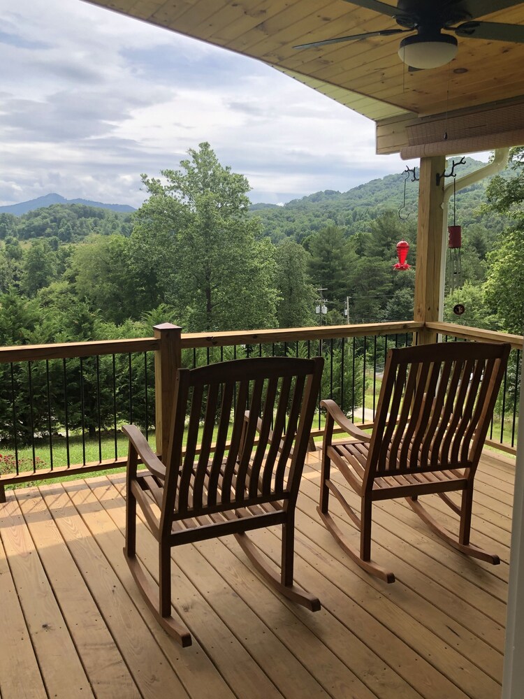 Blue Mountain Cottage near Deep Creek Campground