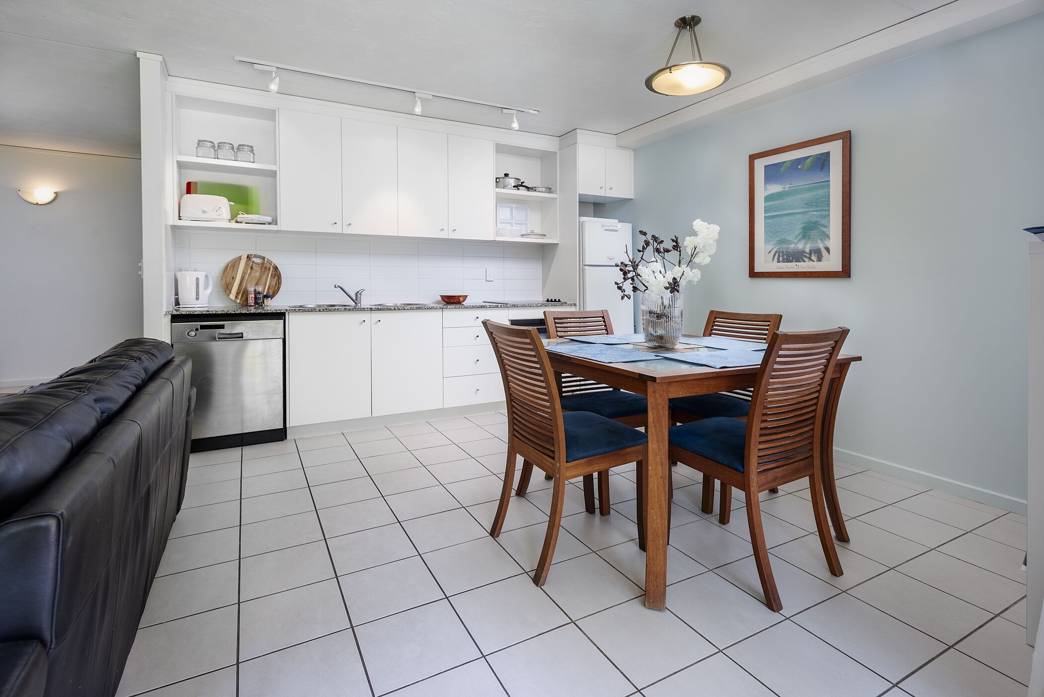 Outdoor Swimming Pool/garden/ Wifi