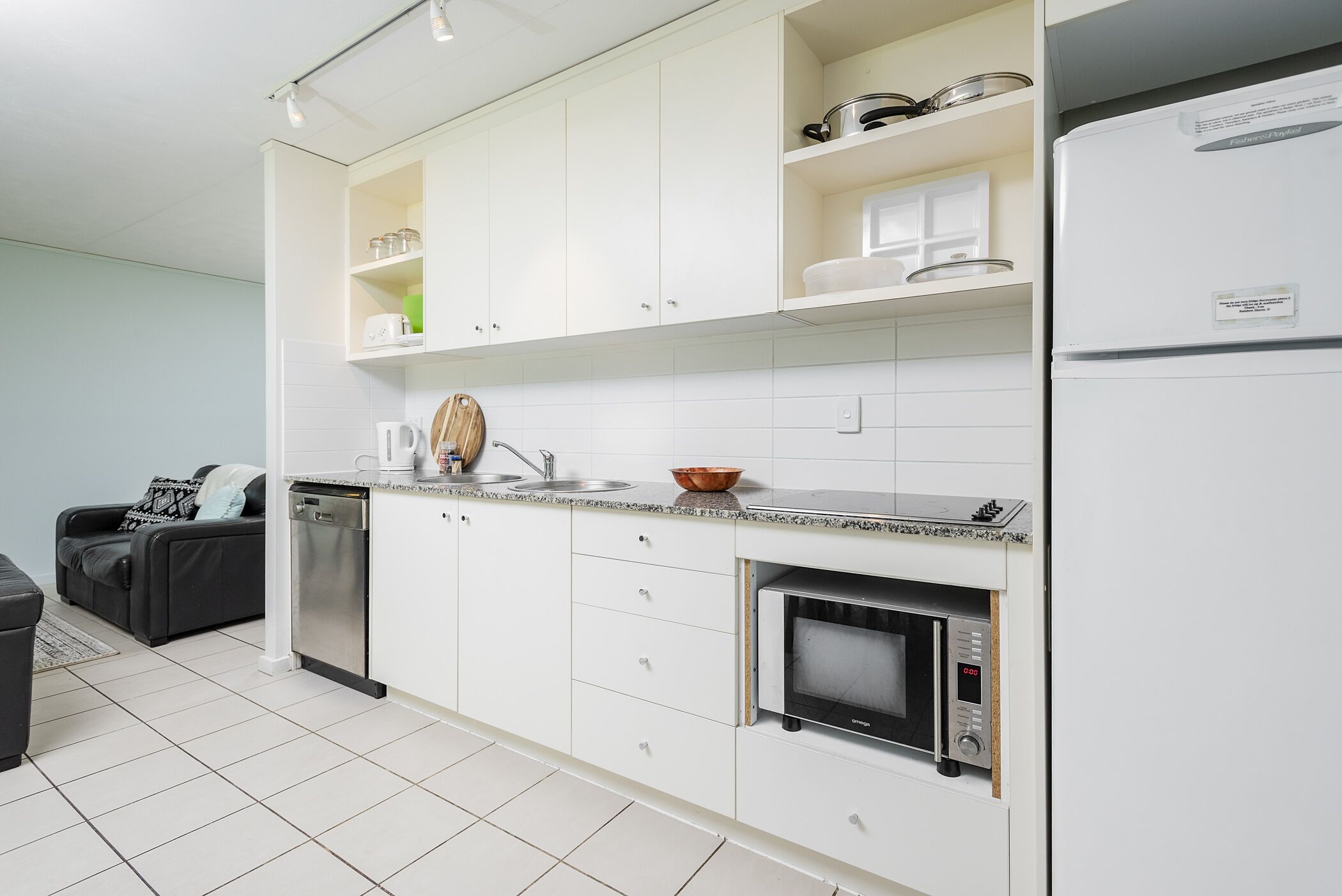 Outdoor Swimming Pool/garden/ Wifi