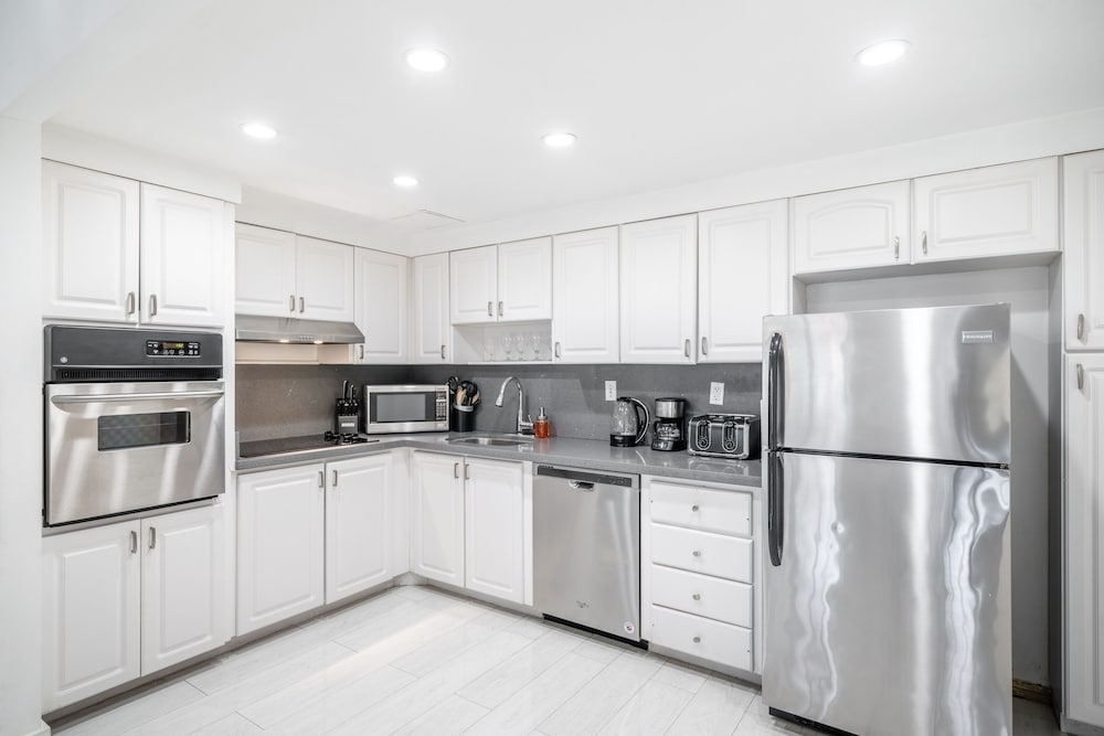 Wonderful 2BR Ocean Reserve-Pool/Tennis- STR2068 by RedAwning