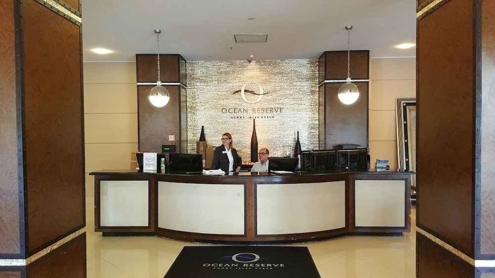 Deluxe 1 BR Ocean Reserve w/ resort amenities STR-02071 by RedAwning