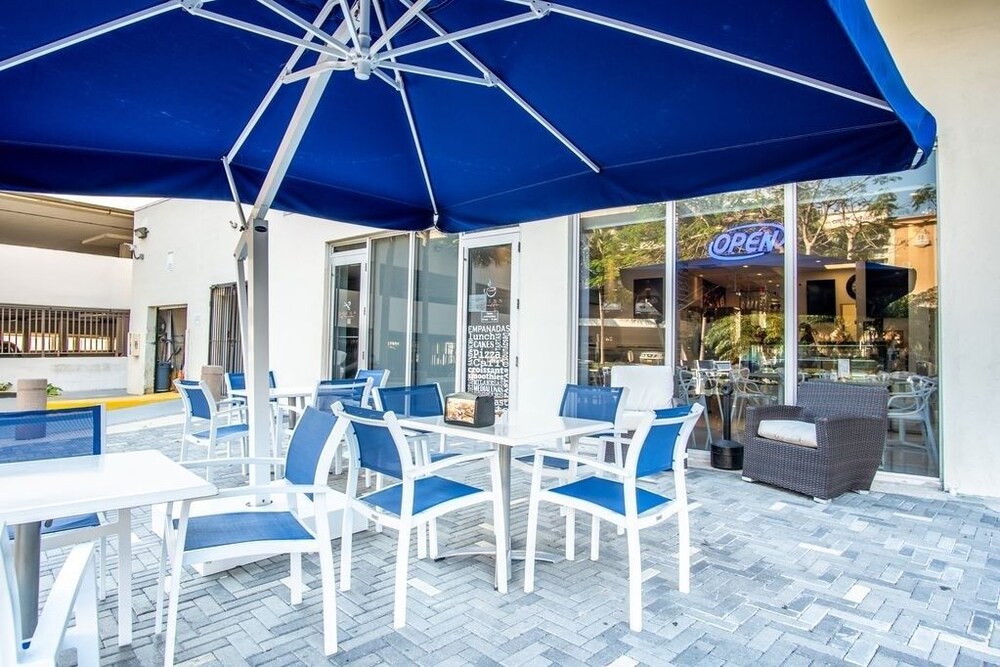 Wonderful 1BR Ocean Reserve Sunny Isles beach by RedAwning