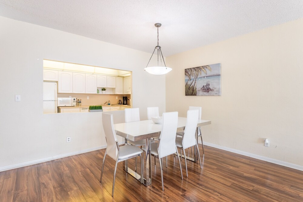 Wonderful 1BR Ocean Reserve Sunny Isles beach by RedAwning