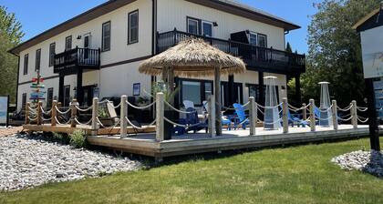 Paradise Inn On The Beach