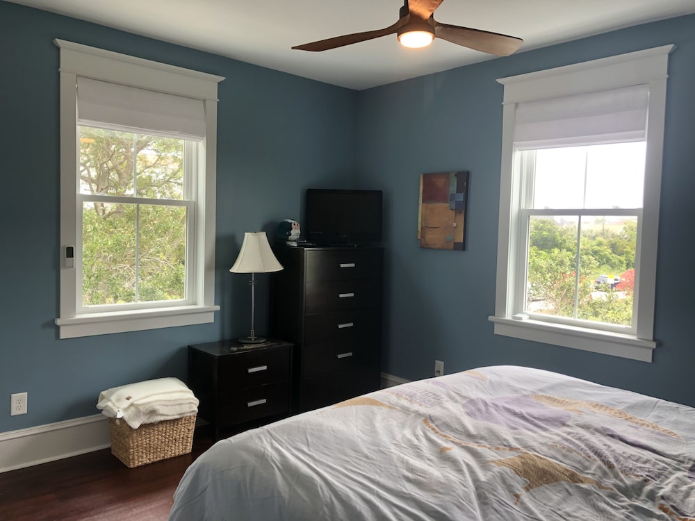 The Folly River Flat at Folly Beach -  Luxury Apartment  