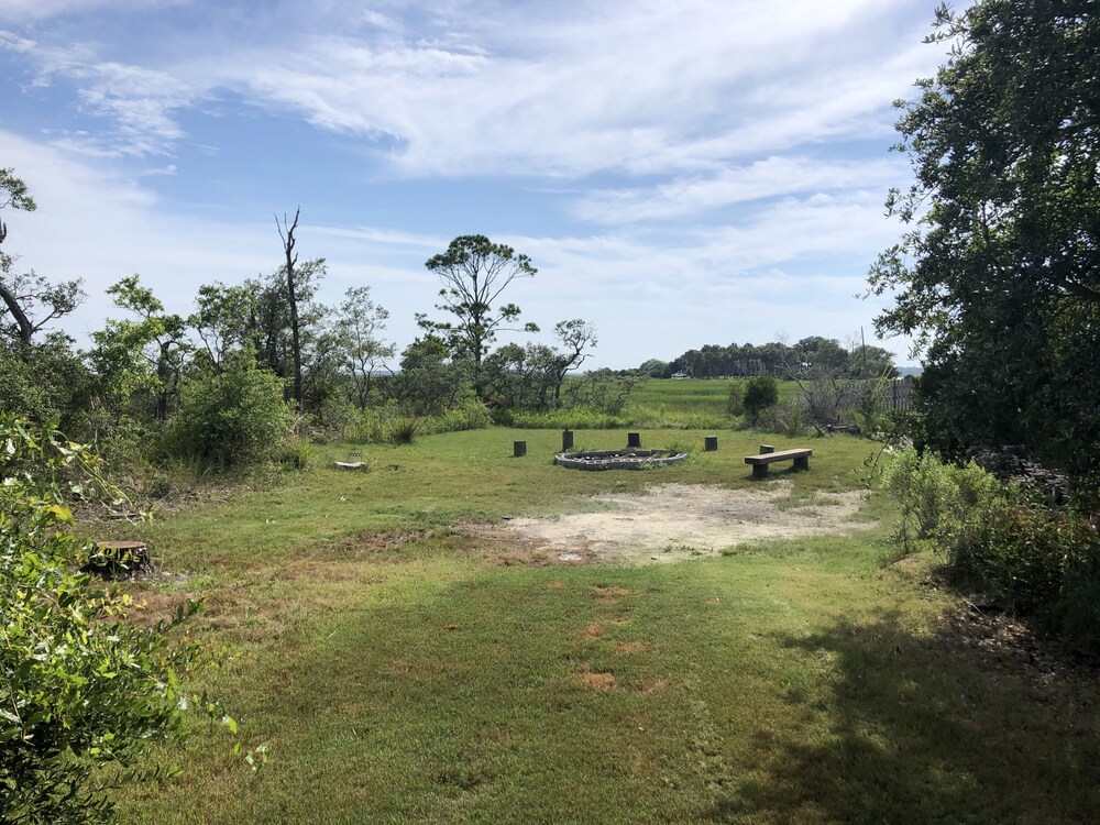 The Folly River Flat at Folly Beach - Luxury Apartment