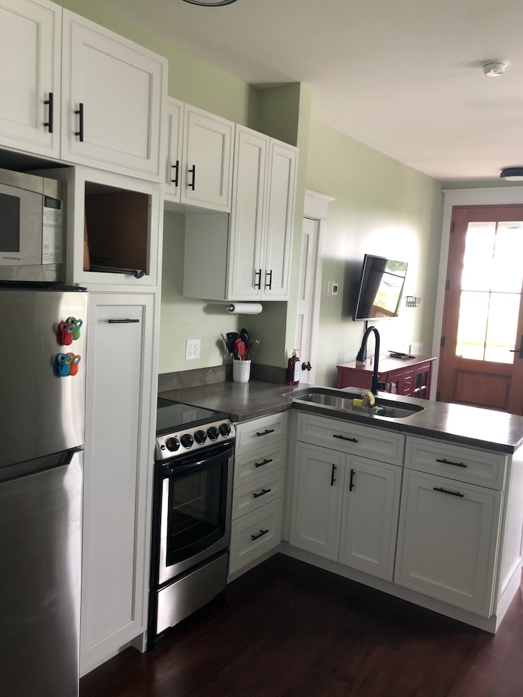 The Folly River Flat at Folly Beach - Luxury Apartment