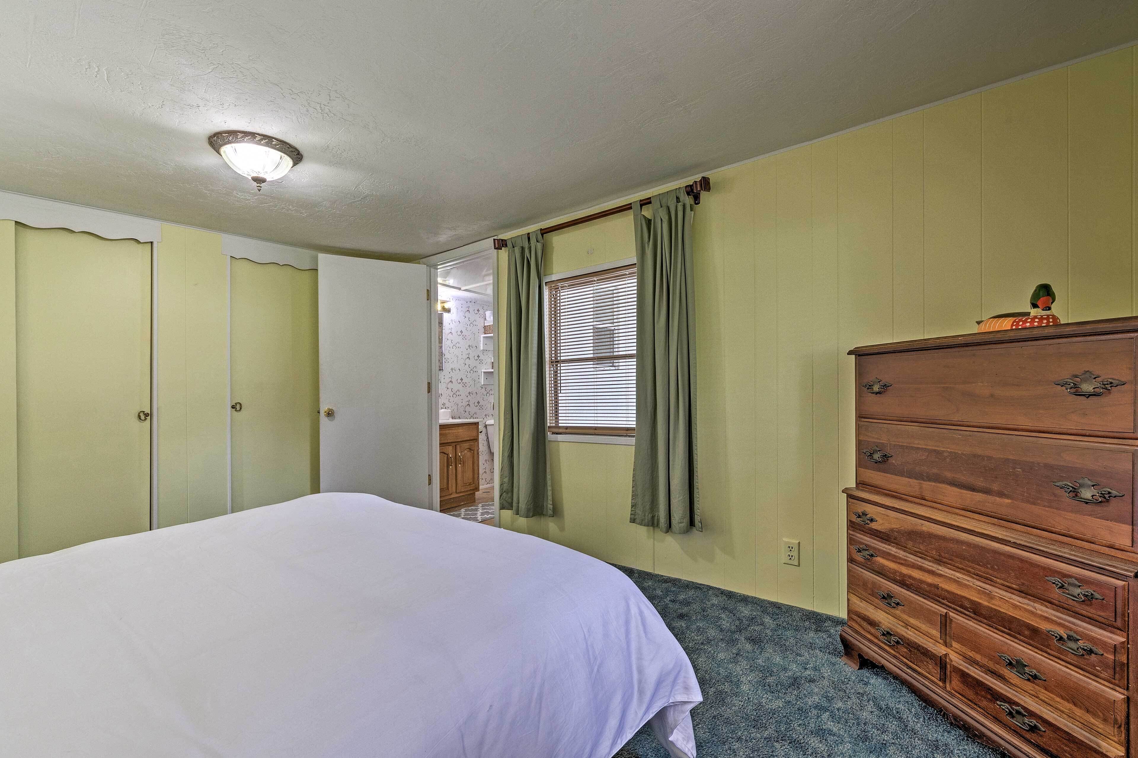 New Riverfront Old Town Retreat With Private Dock 口コミ 部屋写真 料金 お得情報 エクスペディア