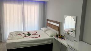 Hochwertige Bettwaren, Verdunkelungsvorhänge, schallisolierte Zimmer