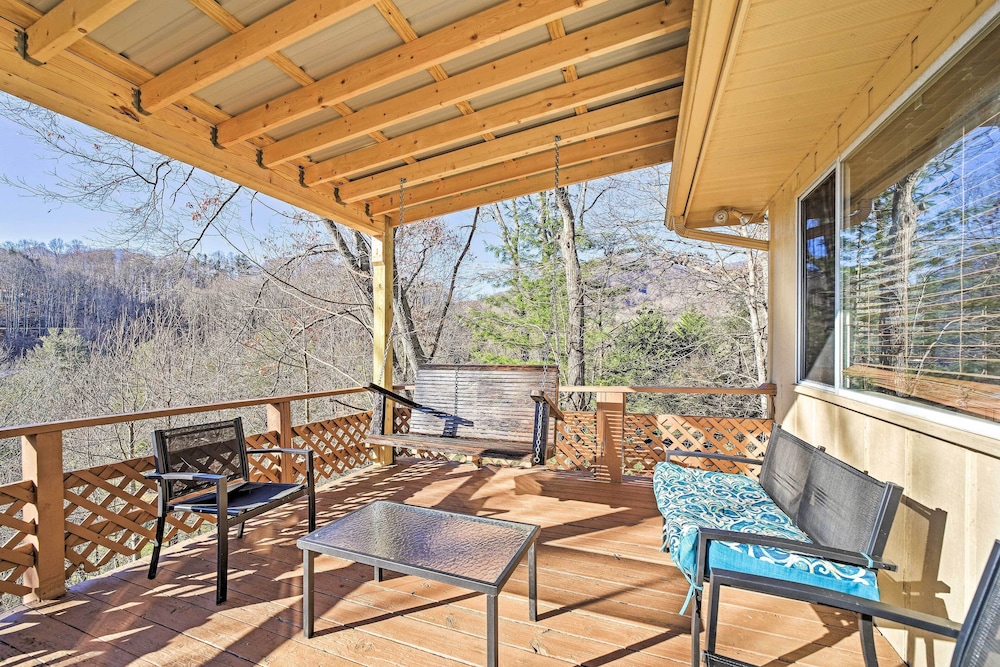 Mountain-View Maggie Valley House w/ Spacious Deck