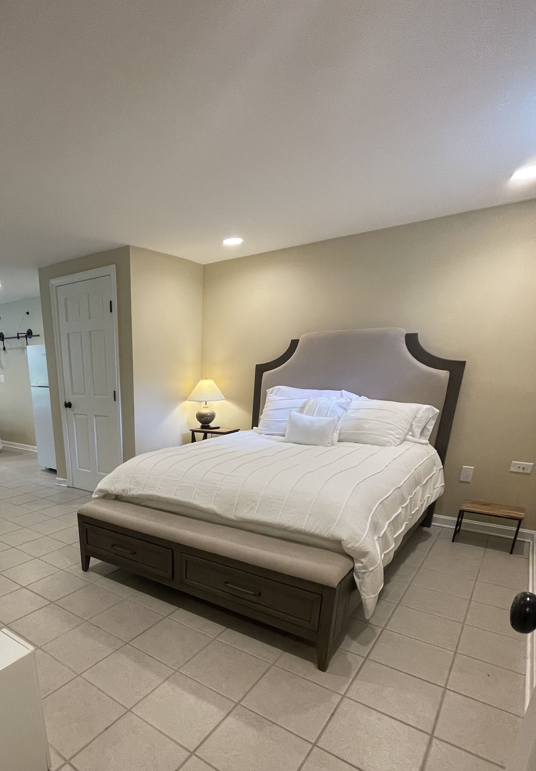 Serene Wooded Retreat in Stonington - Privacy that's only minutes to much more! in Stonington, United States