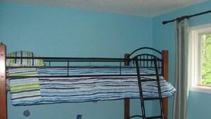 10 bedrooms, WiFi, linens