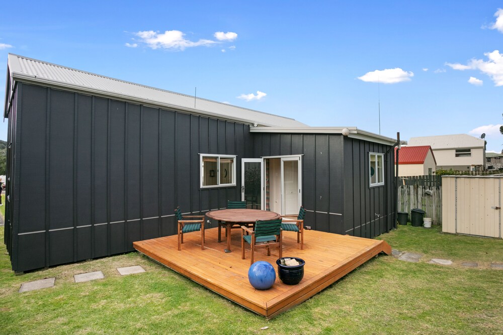 CLARA'S TOGS AND TOWELS WAIHI BACHCARE NZ in Waihi