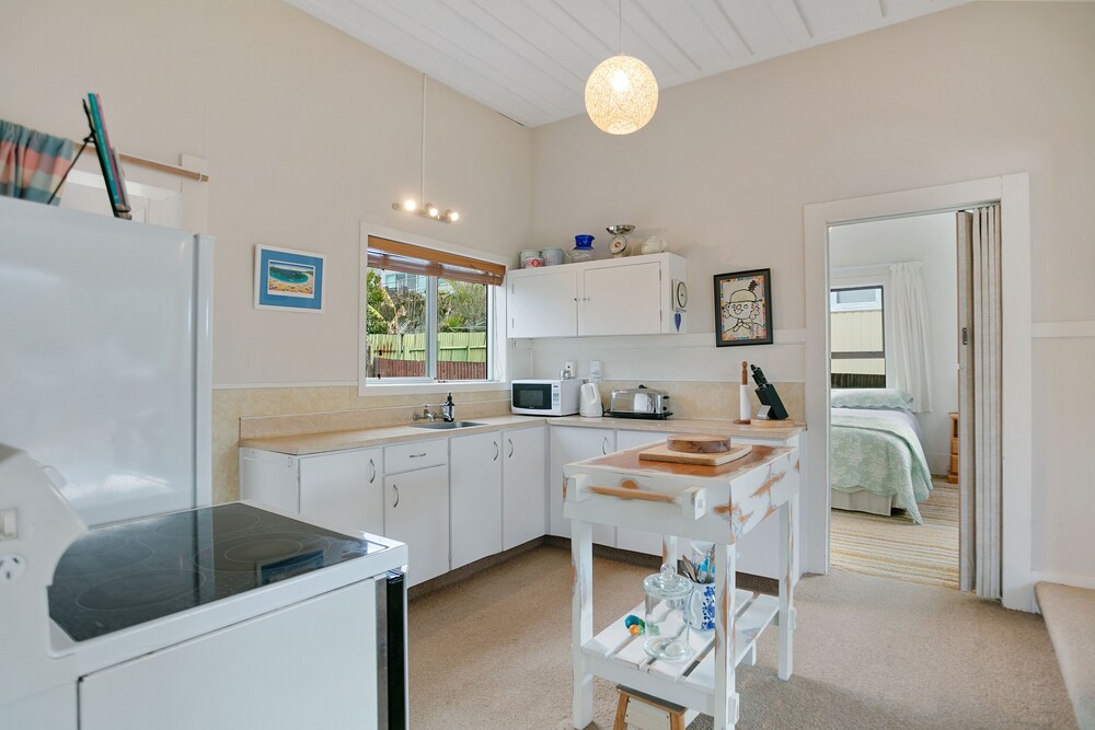 CLARA'S TOGS AND TOWELS WAIHI BACHCARE NZ in Waihi