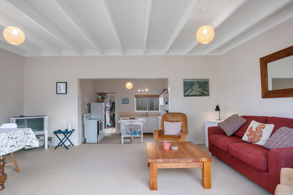 CLARA'S TOGS AND TOWELS WAIHI BACHCARE NZ in Waihi