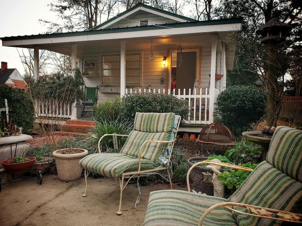 Rose’s Cottage is a Beautiful serene cottage nestled in the heart of