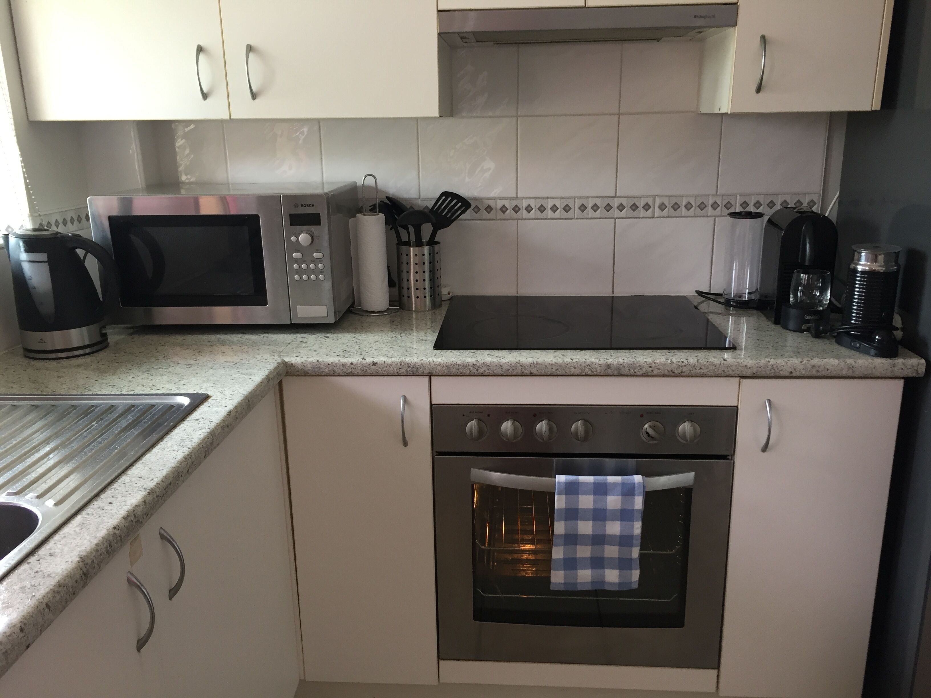 Mooloolaba Apartment on the water