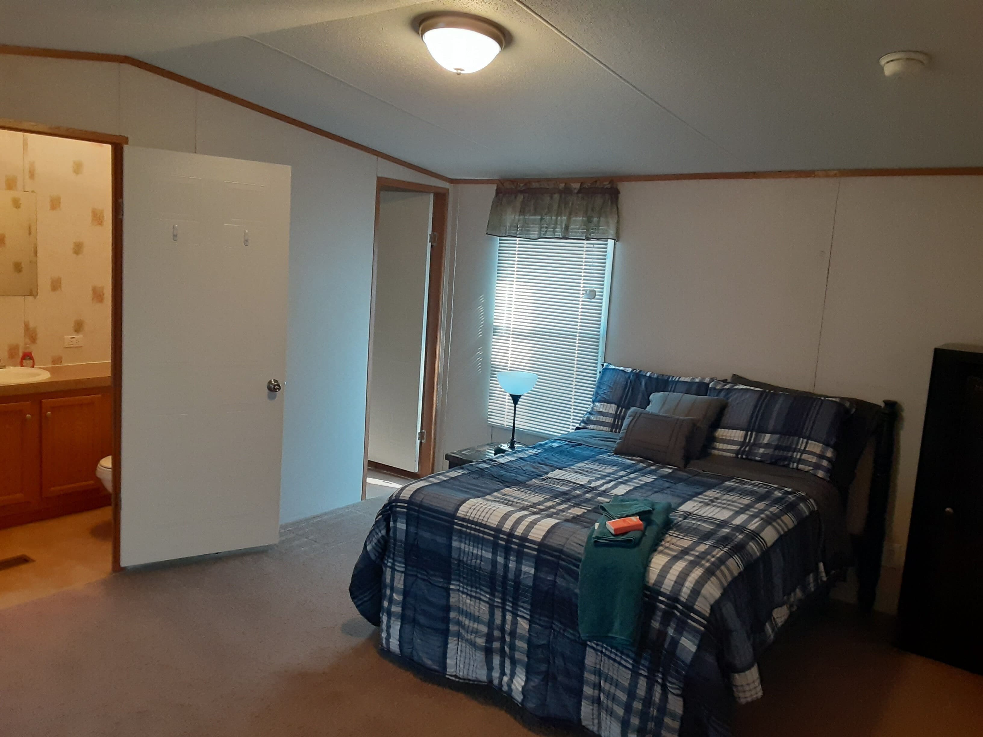 Master B/RM with Private Bathroom in Fort Stockton, United States