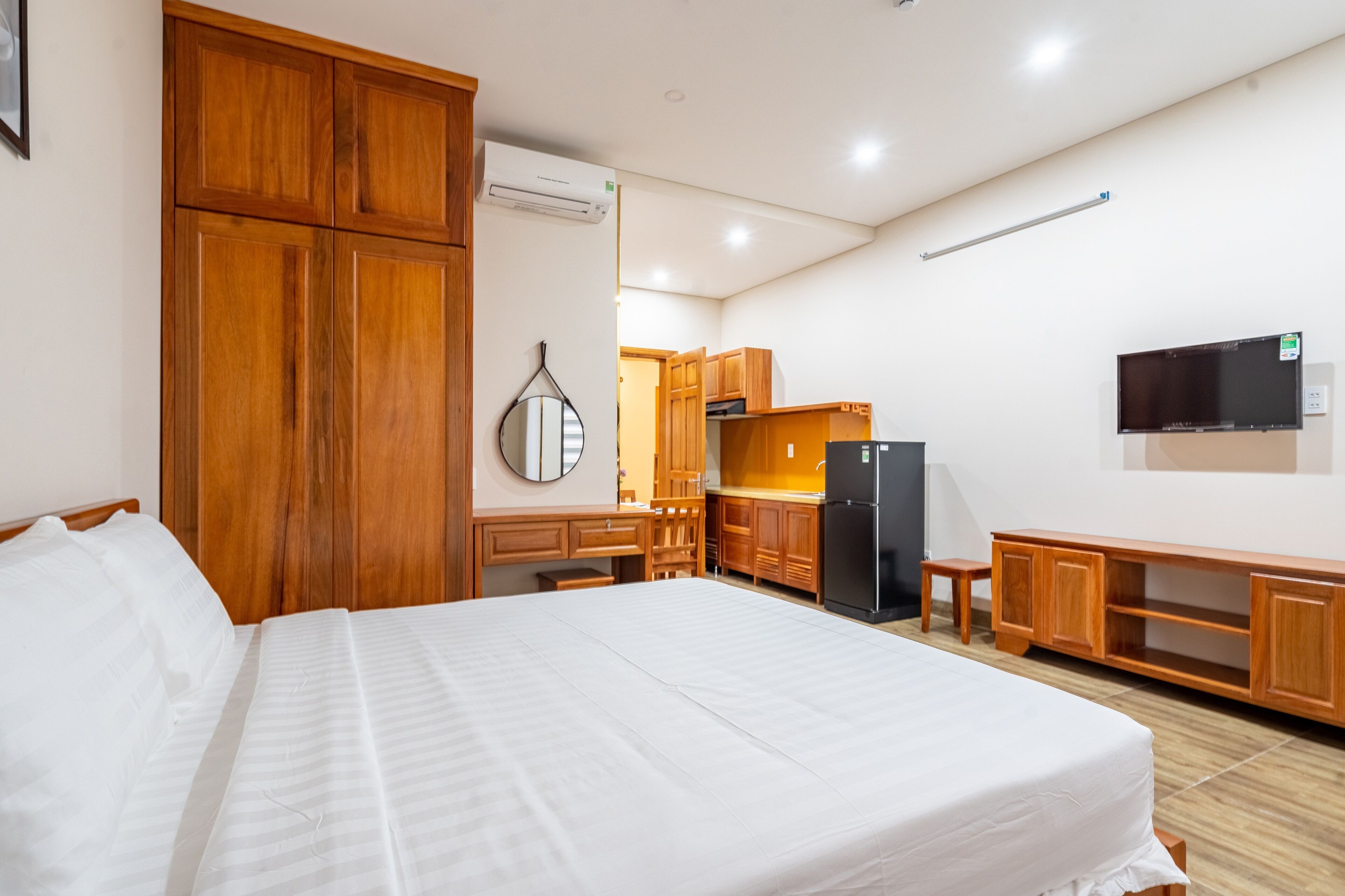 Sunflower Hotel