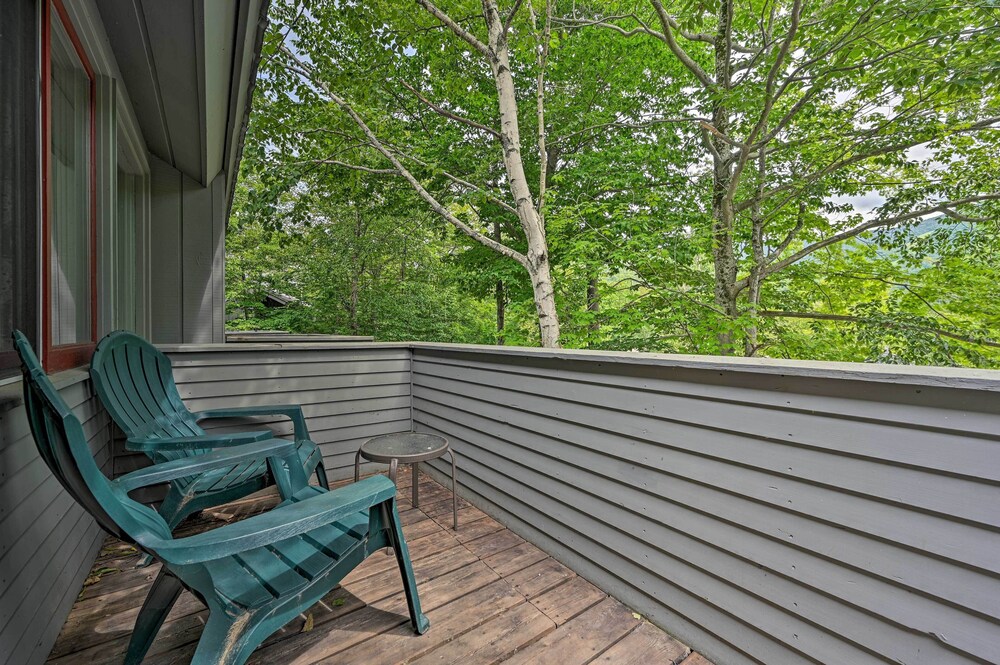 Village of Loon Mtn Condo w/ Fireplace & Balcony!