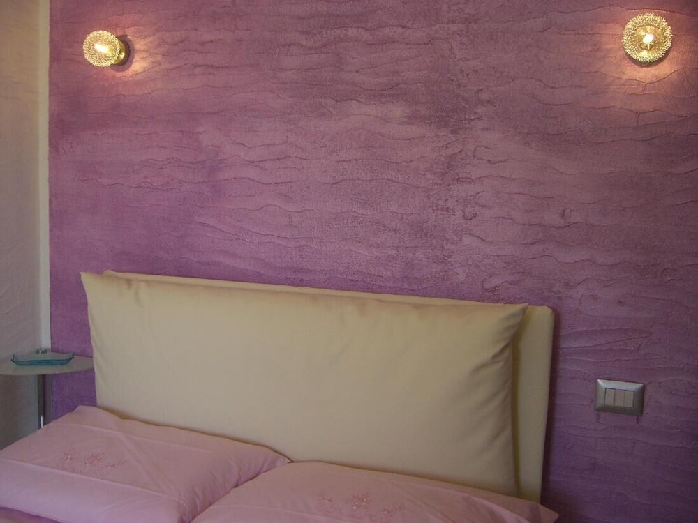 S'olivariu Village Affittacamere King Room with Rollin Shower