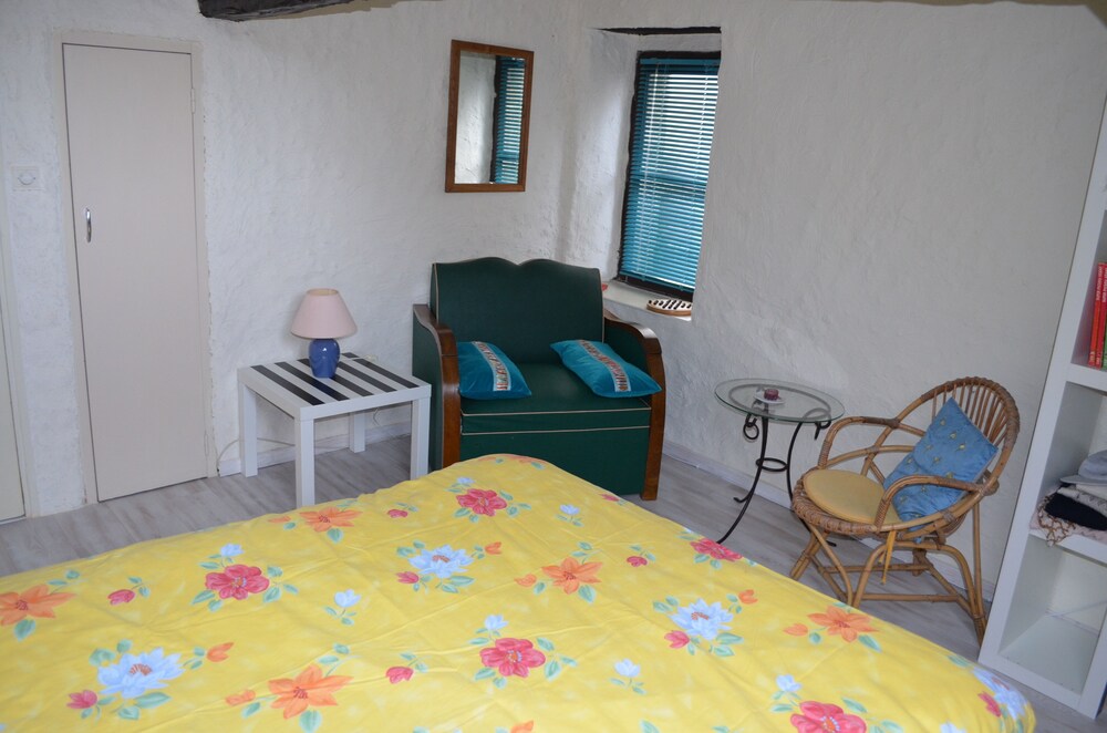 Apartment historic district Granville sea view Deals & Reviews (Granville, FRA) Wotif