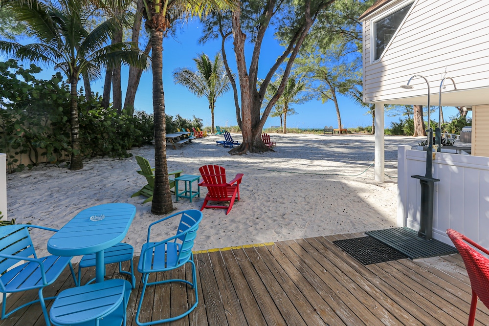 Beach Hugger 2 - Newly remodeled, charming beach front bungalow!