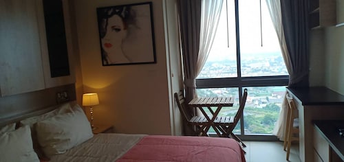 Pattaya Walking Street Studio On 32floor Cityview