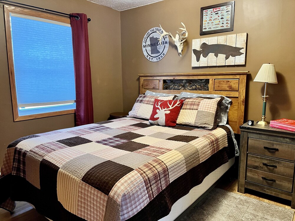 Lake of the Woods Cabin & Shed with Marina Slip Deals & Reviews