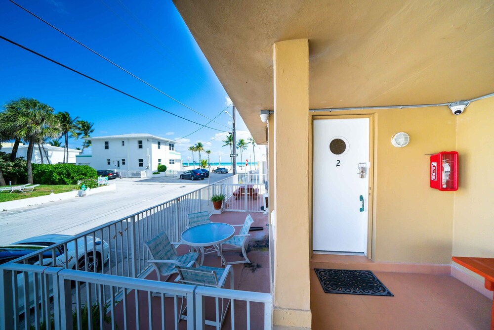 Beachfront package: Two 1 bdrms on the same porch/View/Parking/Backyard!