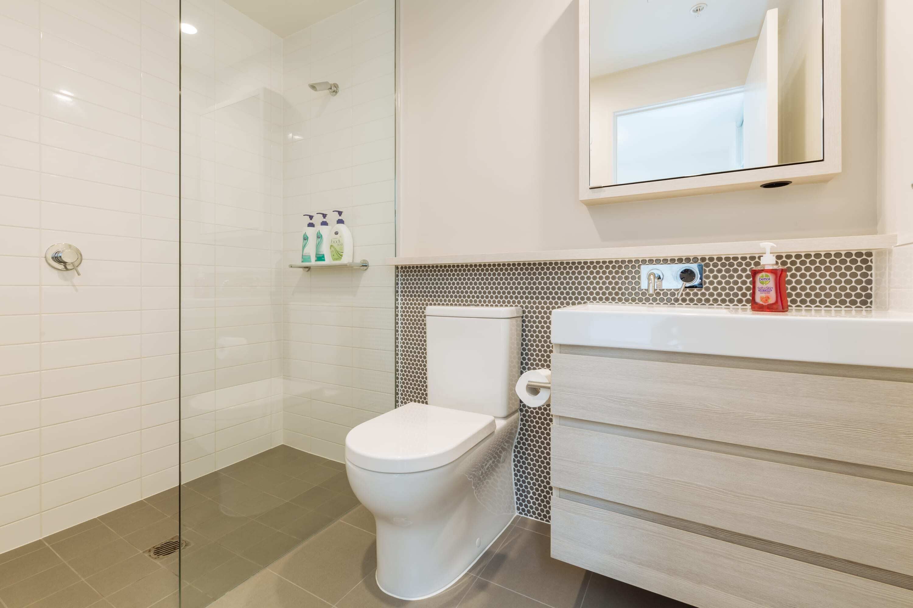 Deluxe Home W/views, King Beds, Free Parking&pool