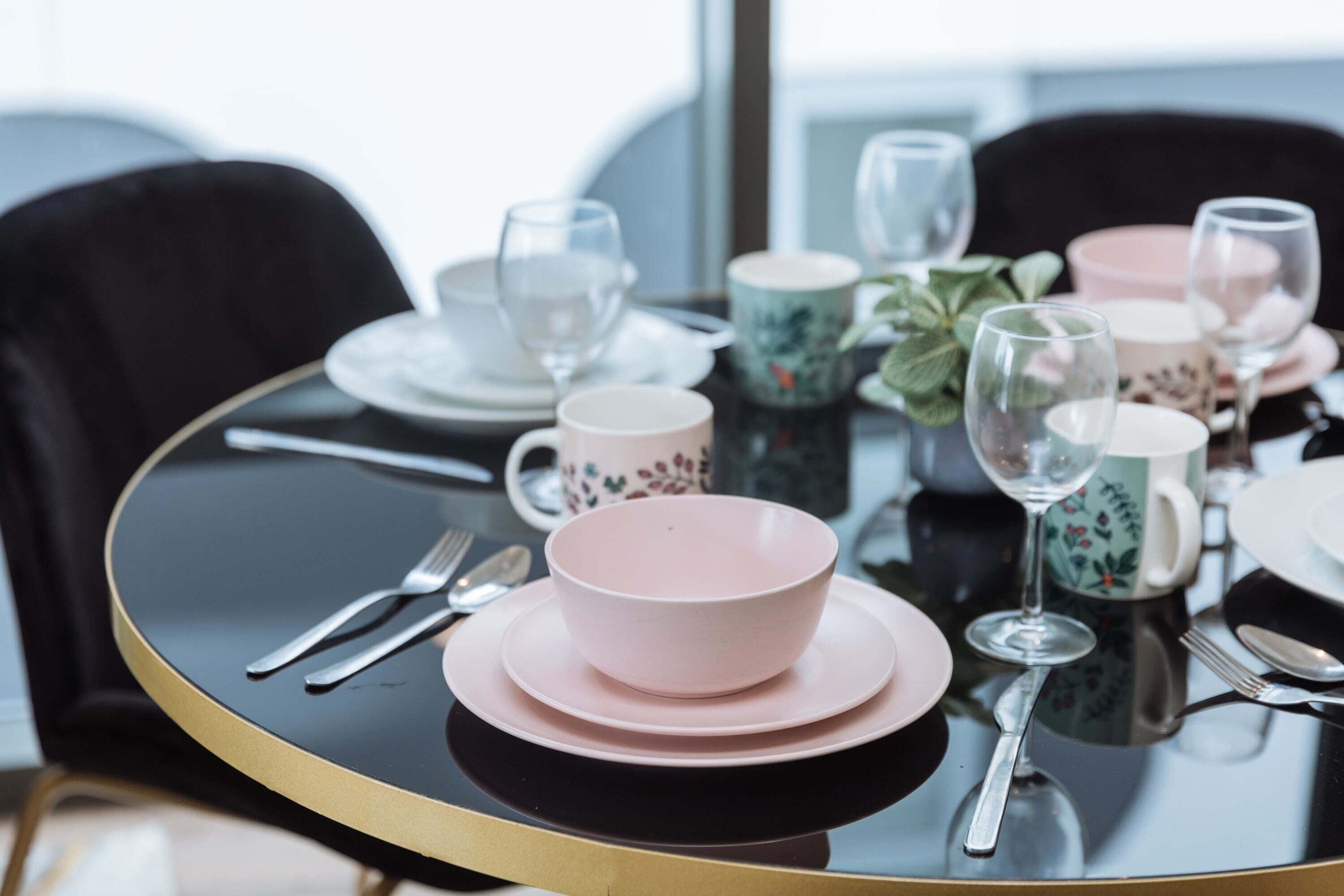 Deluxe Home W/views, King Beds, Free Parking&pool