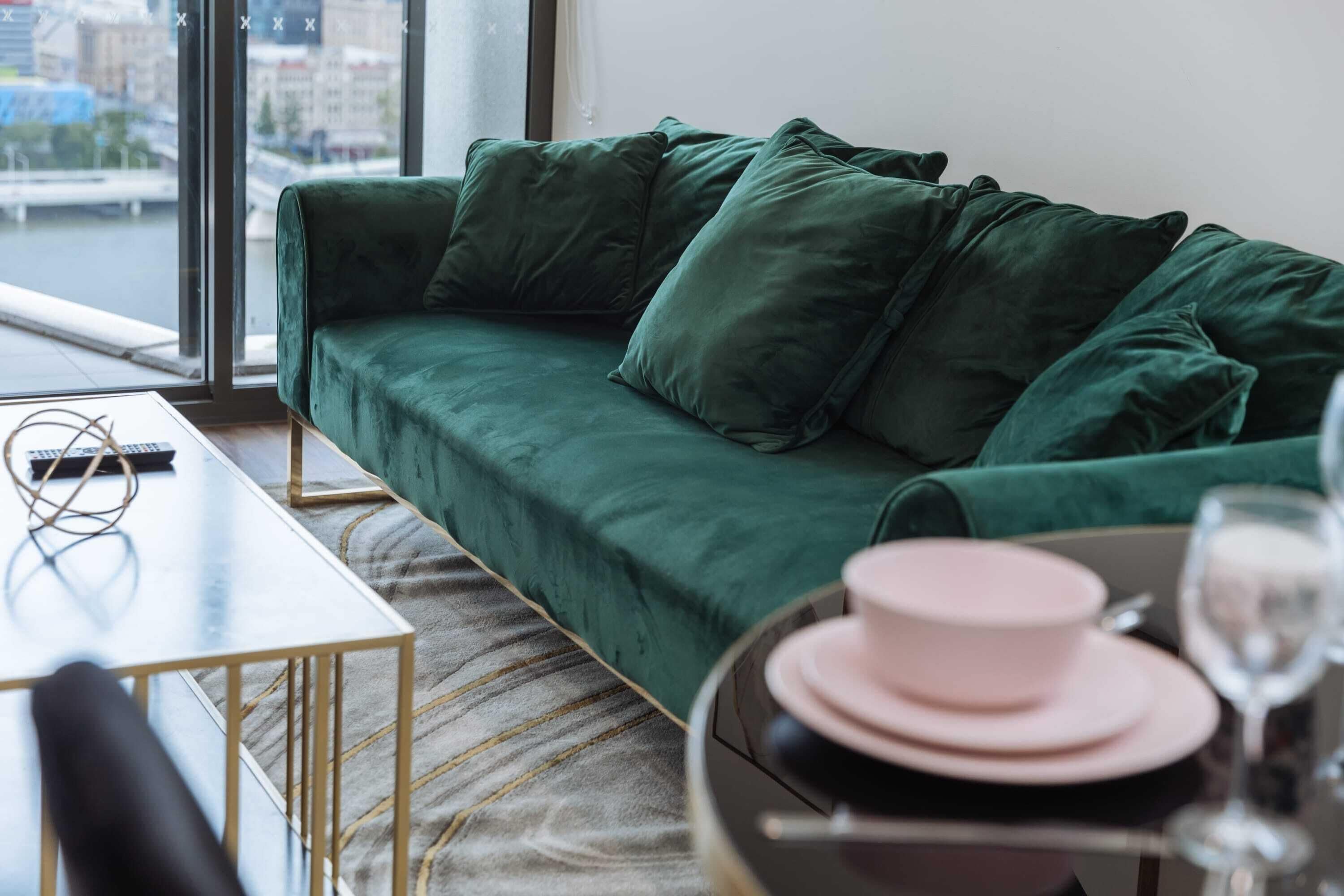 Deluxe Home W/views, King Beds, Free Parking&pool