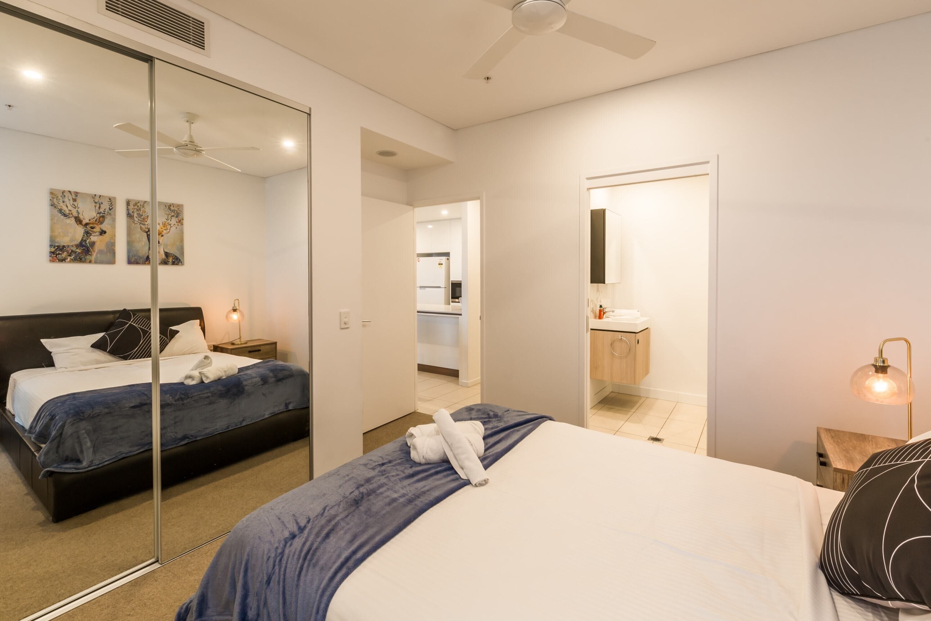 Gorgeous 2 Bed Apt-amazing Location, Free Parking