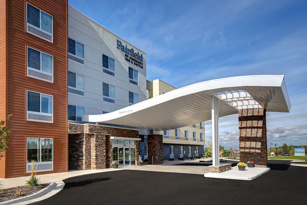 Front of property, Fairfield Inn & Suites by Marriott Grand Rapids Wyoming