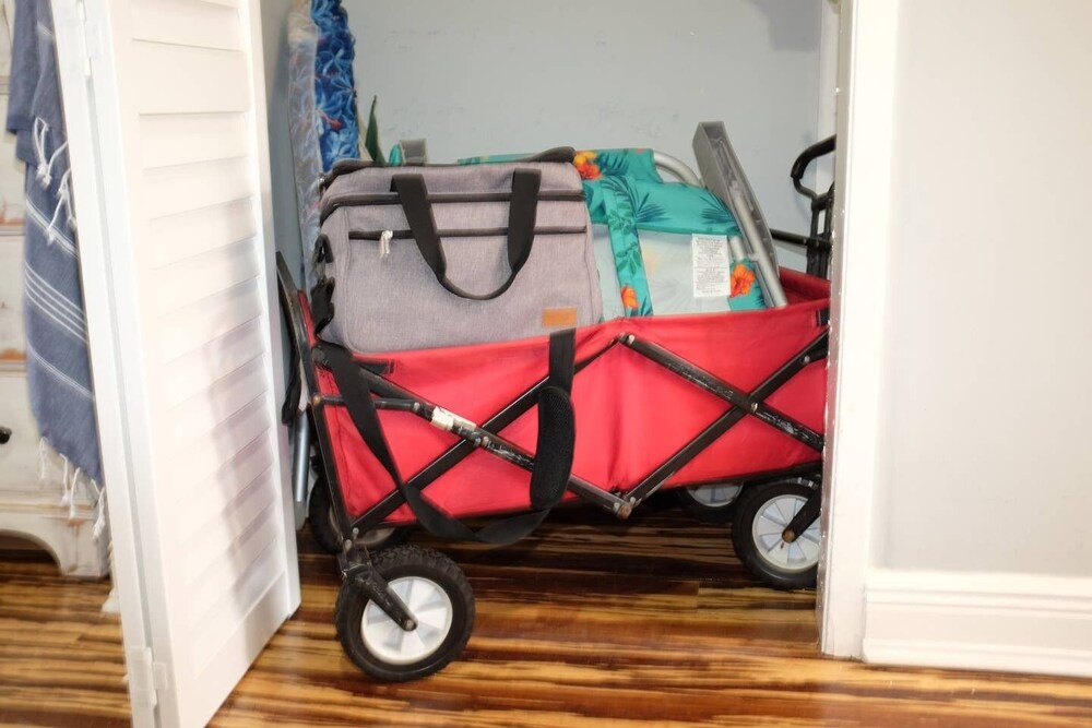 SeaSide Studio - 5 min walk to the beach!