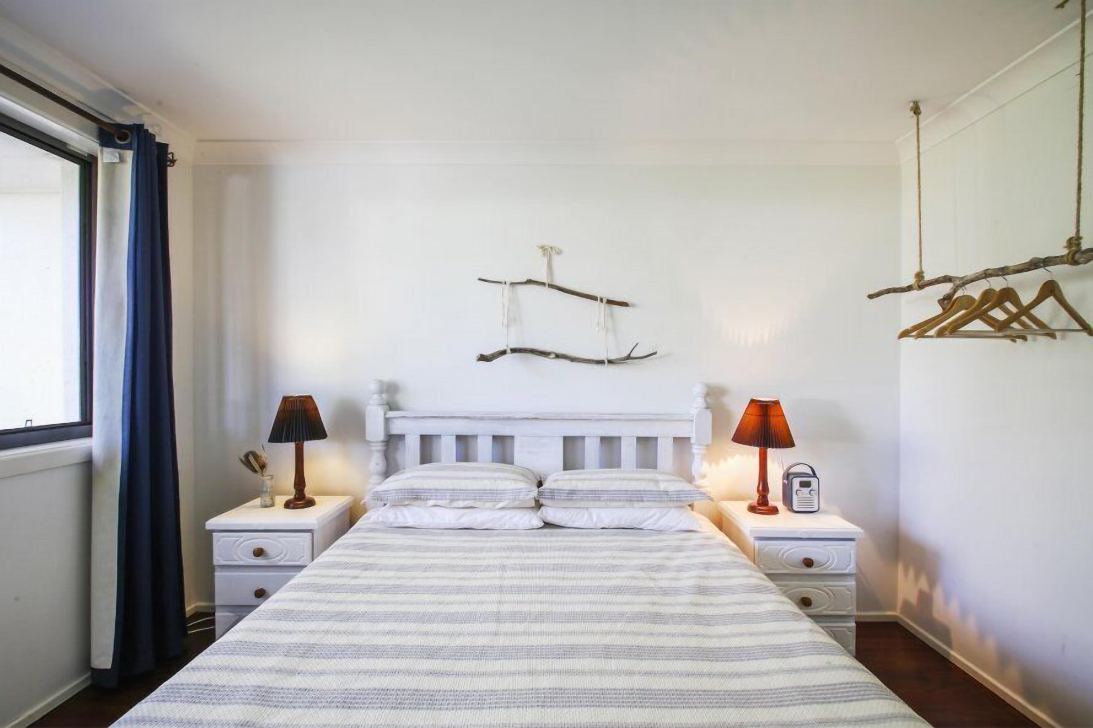 Pandanus First Floor 2 Bedroom Air-con Self-contained Apartment River Views