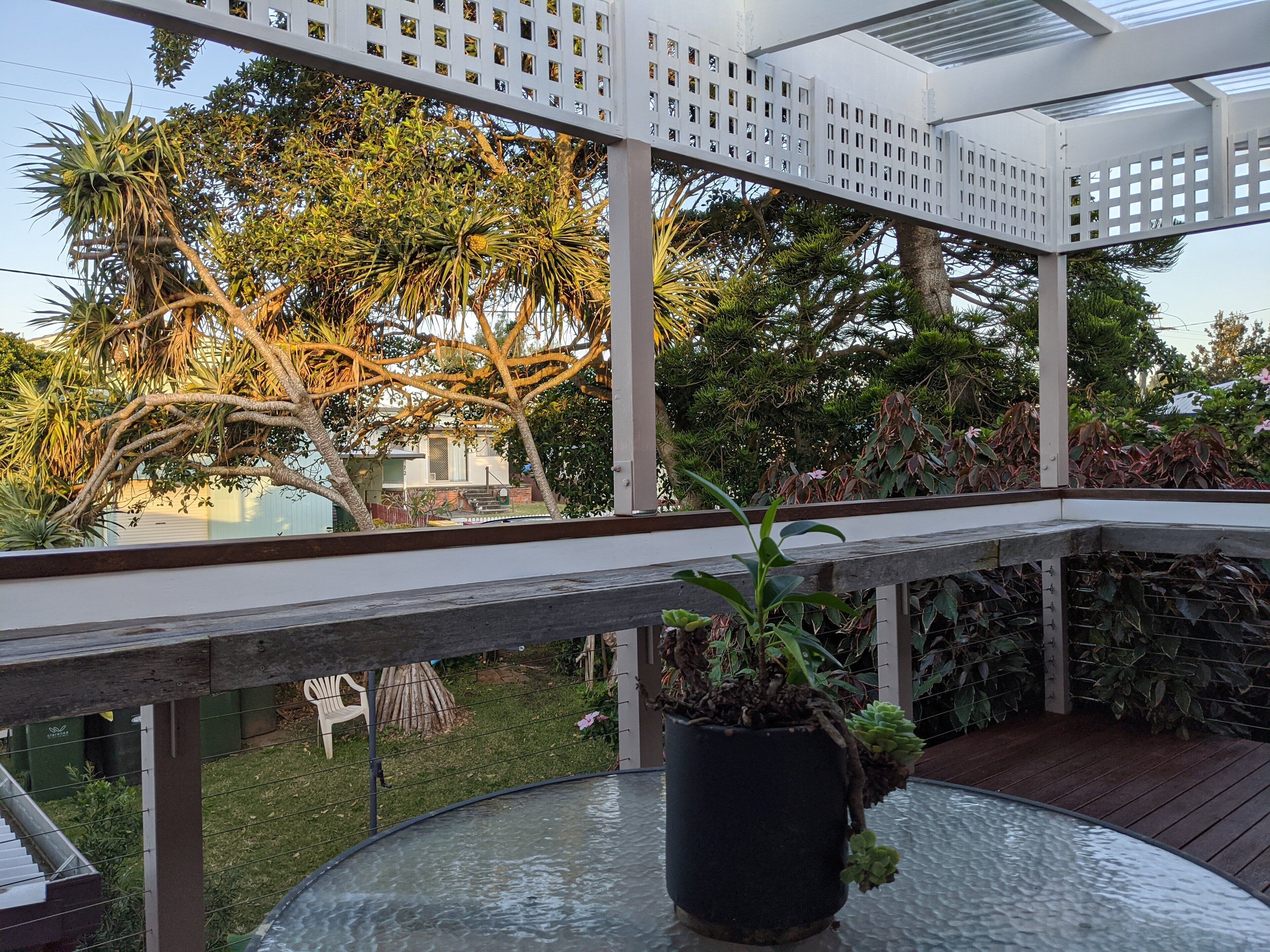 Pandanus First Floor 2 Bedroom Air-con Self-contained Apartment River Views