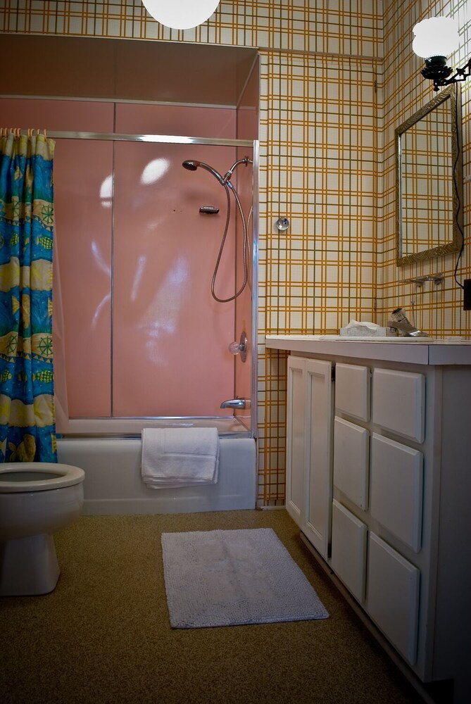 Fountain Point - Brown Cottage