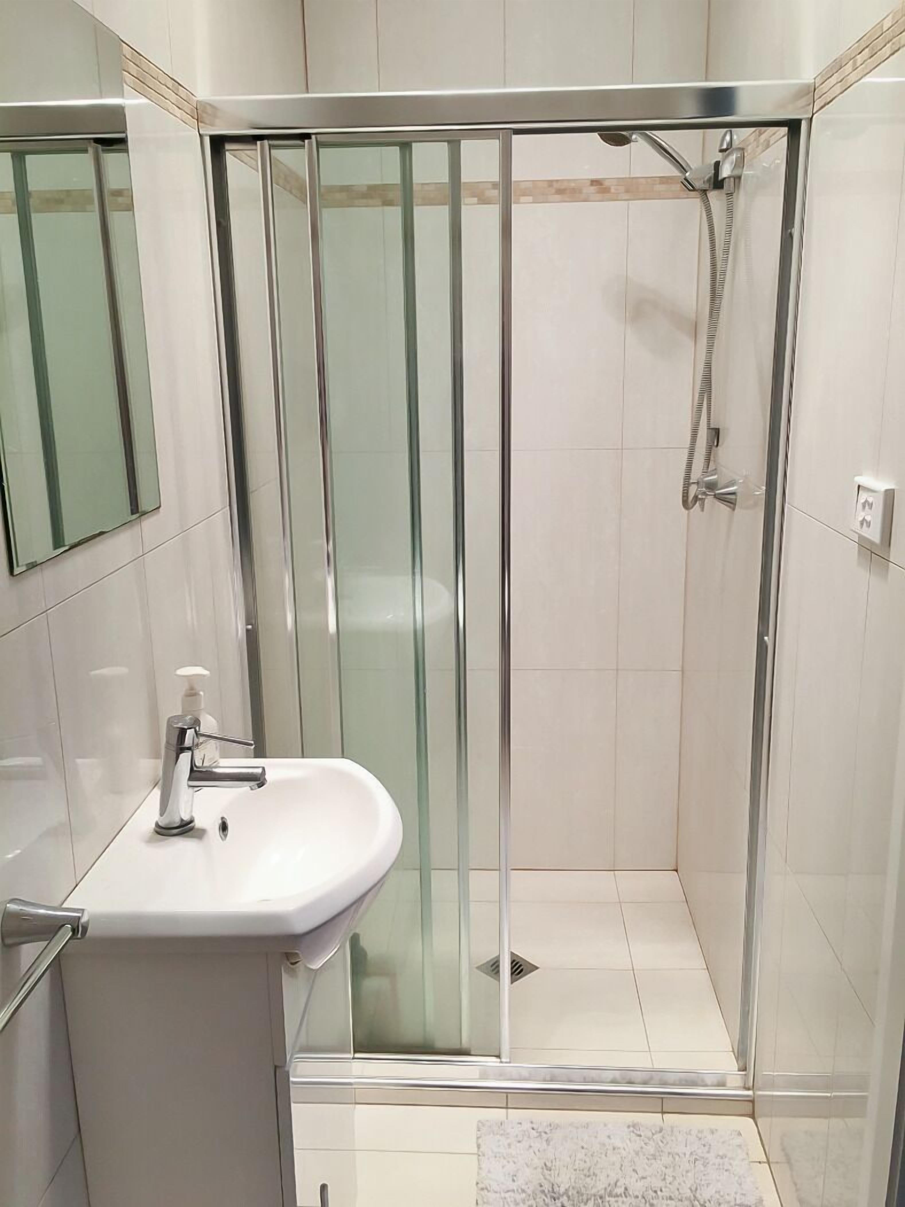 Bright 3-bedroom Apartment - Central Armidale