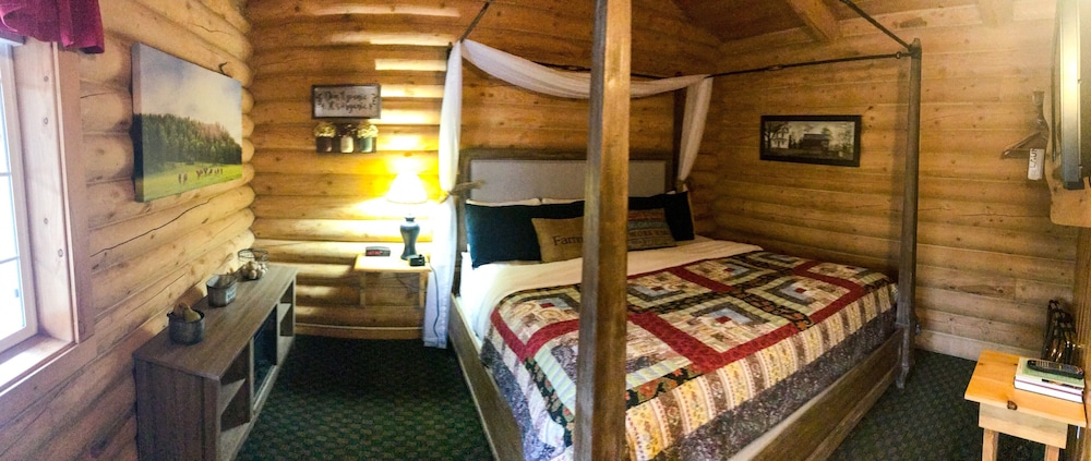 Cabin Creek Inn Standard King Cabin In Thayne Hotel Rates Reviews On Orbitz