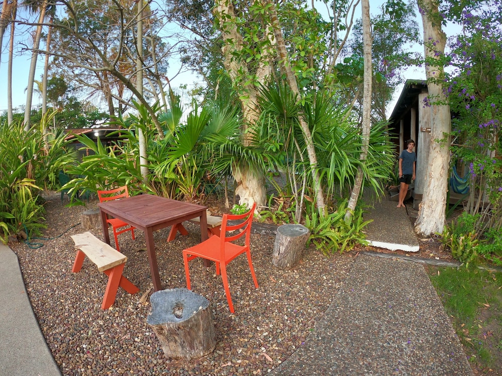 Woolshed Eco Lodge AU110 Deals & Reviews (Hervey Bay, AUS) Wotif