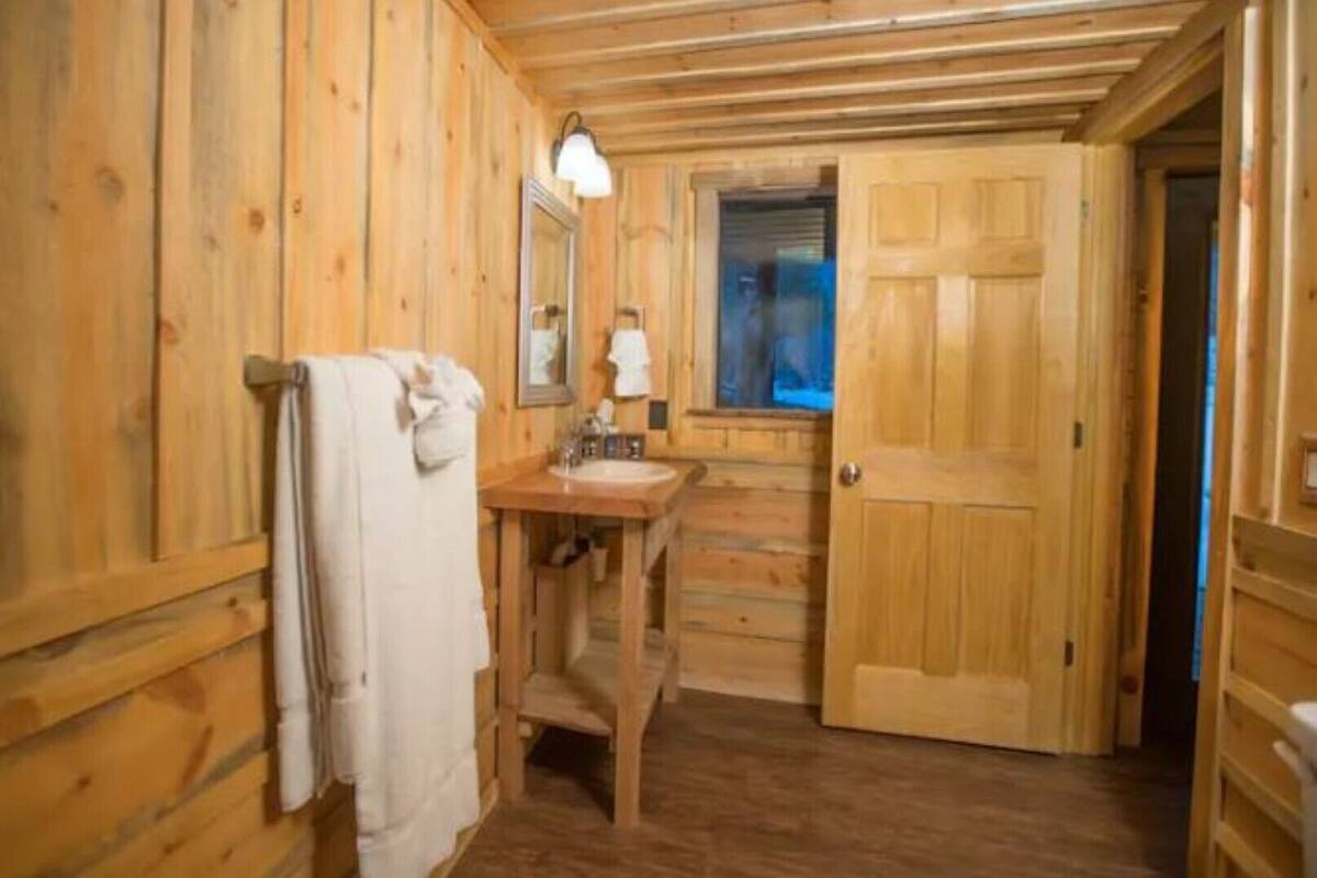 The Boundary Cabin 7 Faciliteiten En Beoordelingen 21 Expedia Nl